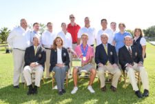 Paul Chaplet (CRC), campeón del LAAC 2016, junto a los miembros de la USGA - Gentileza: Enrique Berardi/LAAC