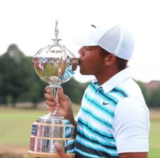 Jhonattan Vegas & Trofeo Canadian Open (cortesía Vaughn Ridley)