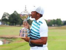 Jhonattan vegas besa Trofeo Canadian Open (cortesía matchforecaster.com)