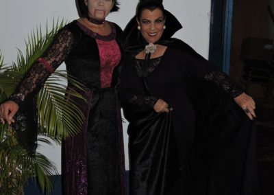 De que vuelan vuelan…! Invitacional Damas de Halloween!