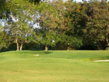 Otto Solís ganó e igualó récord en X Abierto Sambil de Golf