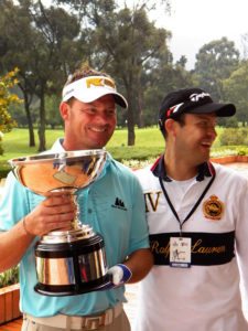 Posando para Fairway desde Bogotá