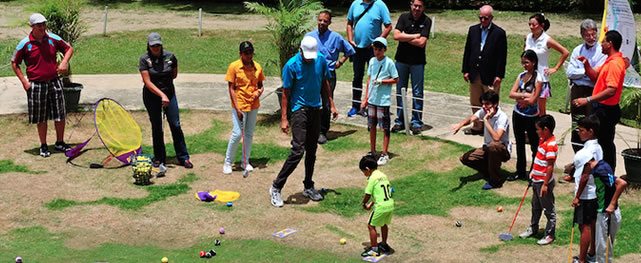 Vinieron y conocieron el golf en el DIRECTV Sport Park