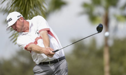 Nate Lashley hace 64 y toma control del Shell Championship