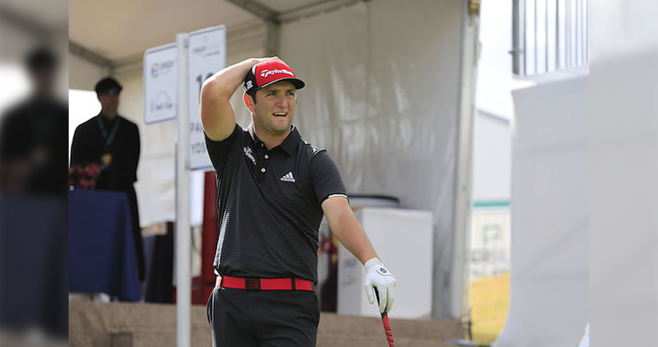 Jon Rahm pasa el corte en el Farmers Open y apunta a todo el fin de semana