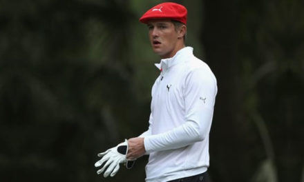 La USGA obliga a DeChambeau a cambiar la forma de pattear al no cumplir su palo con “las medidas”