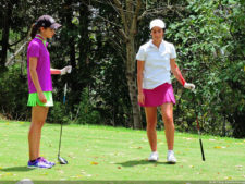 Daniele Cabriles arriba por uno sobre Denis Meneghini, en la primera ronda del Abierto Lagunita Country Club