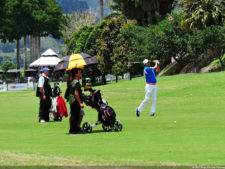 Daniele Cabriles arriba por uno sobre Denis Meneghini, en la primera ronda del Abierto Lagunita Country Club