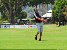 Daniele Cabriles arriba por uno sobre Denis Meneghini, en la primera ronda del Abierto Lagunita Country Club