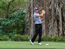 Daniele Cabriles arriba por uno sobre Denis Meneghini, en la primera ronda del Abierto Lagunita Country Club