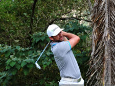 Daniele Cabriles arriba por uno sobre Denis Meneghini, en la primera ronda del Abierto Lagunita Country Club