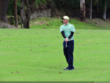 Daniele Cabriles arriba por uno sobre Denis Meneghini, en la primera ronda del Abierto Lagunita Country Club