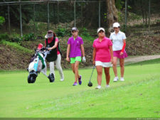 Daniele Cabriles arriba por uno sobre Denis Meneghini, en la primera ronda del Abierto Lagunita Country Club