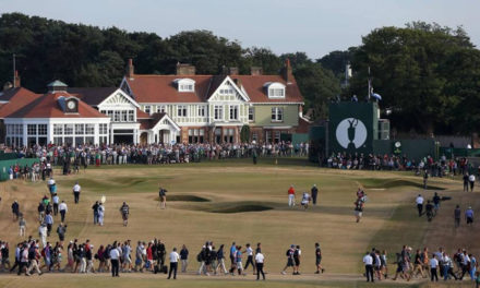 Cae el bastión masculino de Muirfield tres siglos después