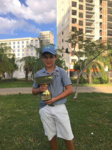 Durán se impuso en el Torneo Match Play Apagolf Sub-18