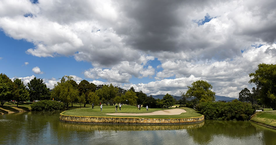 El Politécnico Gran Colombiano y el Comité Interclubes de Golf unen esfuerzos por una buena causa