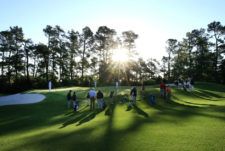 Calentamiento de las niñas de 10-11 años (cortesía Augusta National Golf Club)