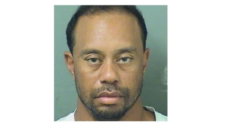 Tiger Woods es arrestado por conducir bajo los efectos del alcohol en Florida