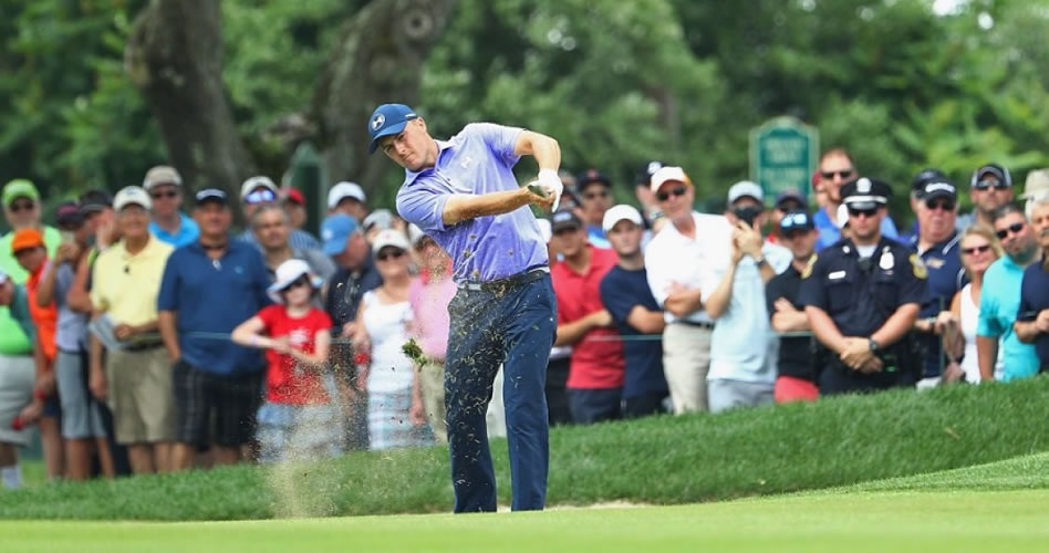 Jordan Spieth es líder en el Travelers y Jason Day falla el corte