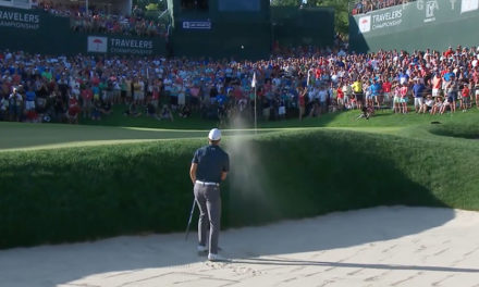 Salida de búnker de Jordan Spieth para ganar el Travelers Championship