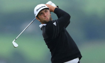 Jon Rahm y Daniel Im (-17) empatan en la cabeza del torneo y se jugarán la victoria cara a cara en el partido estelar