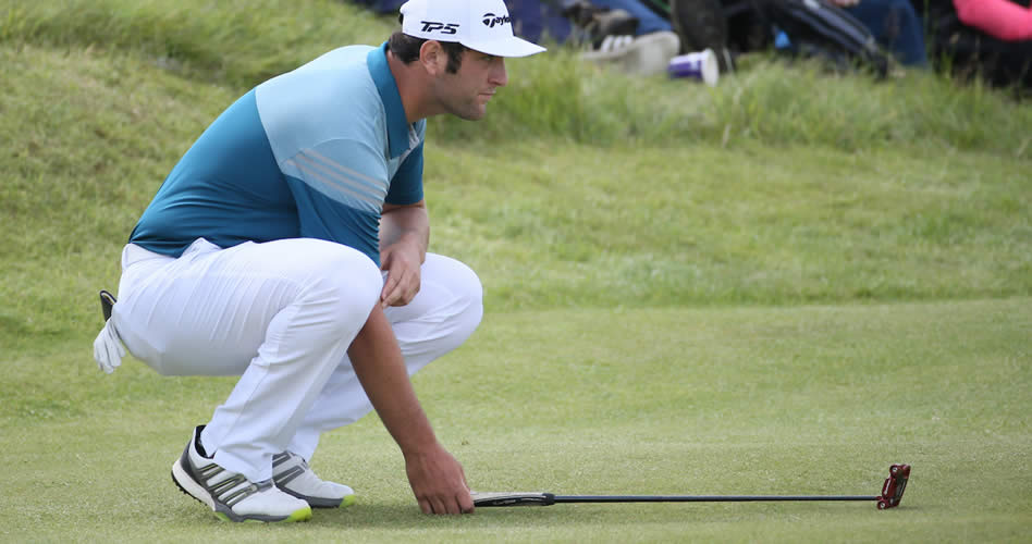 Jon Rahm, a dos golpes de los líderes en The Northern Trust