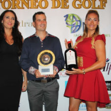 Buen ambiente, diversión y premios en el III Torneo de Golf Villas Alondra & DN Facility