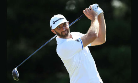 Dustin Johnson saca su mejor golf para alcanzar la cima del Tournament of Champions; Vegas baja al sexto lugar