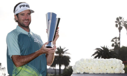 Bubba Watson cierra una semana soñada con emotivo triunfo en el Genesis Open