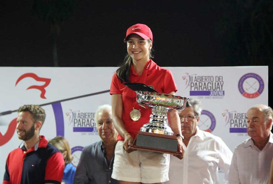 Giovanna Fernández es doble campeona del II Abierto del Paraguay de golf