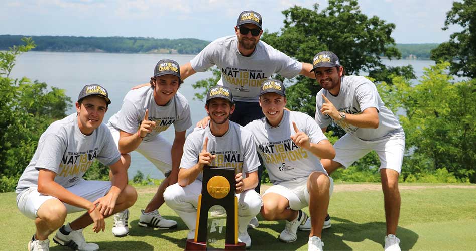 Torres cierra con broche de oro su carrera del golf universitario