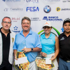 Rotarios apoyando con golf sus obras sociales