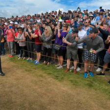 Spieth lidera trío para últimos 18 hoyos del 147º Open Championship