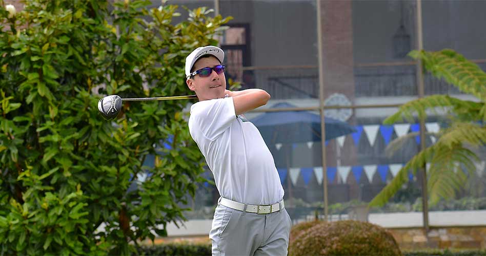 ¡Un aficionado manda en Llano Grande! José Ignacio Ramírez quedó al frente del 69 Abierto del Campestre de Medellín este viernes