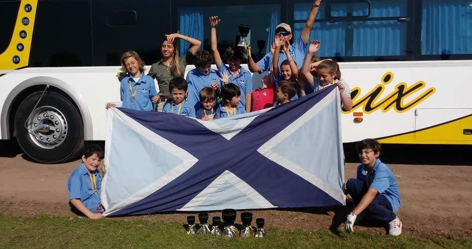 Los chicos de Concordia GC juegan golf y se divierten