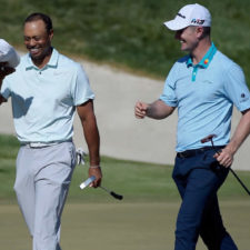 Rayos, truenos y centellas con Woods y Fowler al frente del Tour Championship