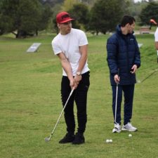 Atletas de distintas disciplinas jugaron al Golf