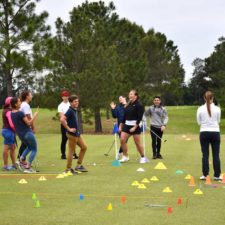 Atletas de distintas disciplinas jugaron al Golf