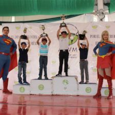 Premian en Six Flags a golfistas de la AGVM