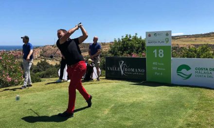 Carlos del Moral sobrevive al viento y se sitúa a un golpe del liderato en el Andalucía Costa del Sol Match Play 9