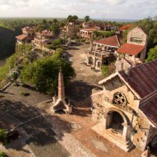 El pintoresco Altos de Chavón, una réplica de un pueblo mediterráneo del siglo XVI que se encuentra dentro de Casa de Campo