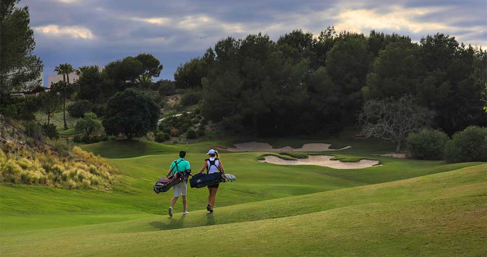 Venga a disfrutar del mejor verano mediterráneo a Las Colinas Golf & Country Club