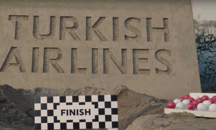 La sorpresa del Turkish Airlines Open: la carrera Epic Golf Ball entre esculturas de arena