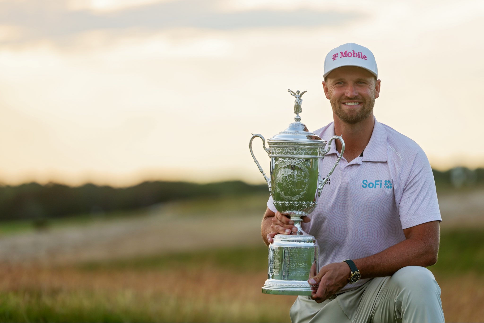 Wyndham Clark celebra título US Open 2026 Shinnecock Hills