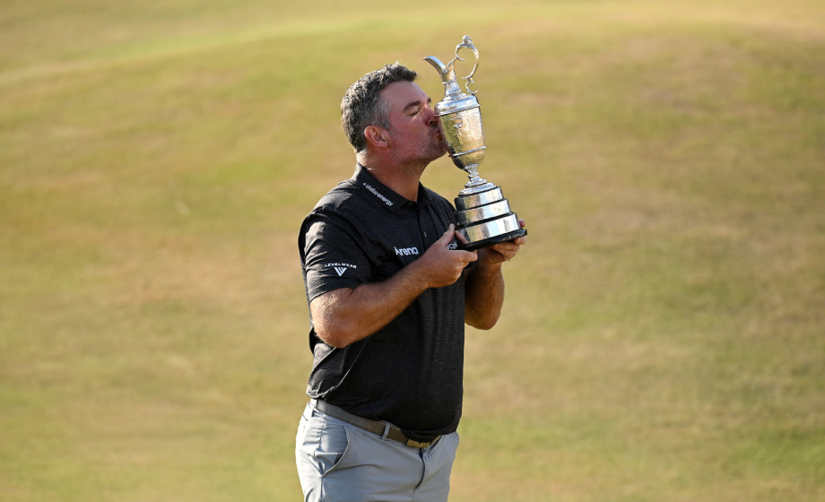 Ryan Fox levanta la Claret Jug tras ganar The Open Championship 2026 en Royal Birkdale